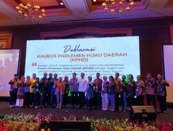 Hadiri Deklarasi KPHD, Dini Dorong Komitmen Kawal Isu Lingkungan