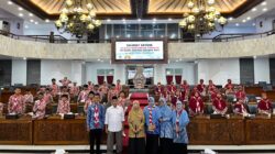 Belajar Legislatif di Ruang Paripurna: Siti Roika & Agus Riyanto Slamet Sambut Siswa-Siswi SDIT Mutiara Hati