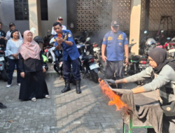 Siti Roika Inisiasi Pelatihan Penanganan Kebakaran Melalui Pokir Dewan: Anggota Komisi D DPRD Kota Semarang Soroti Kesiapsiagaan Masyarakat di Rejosari